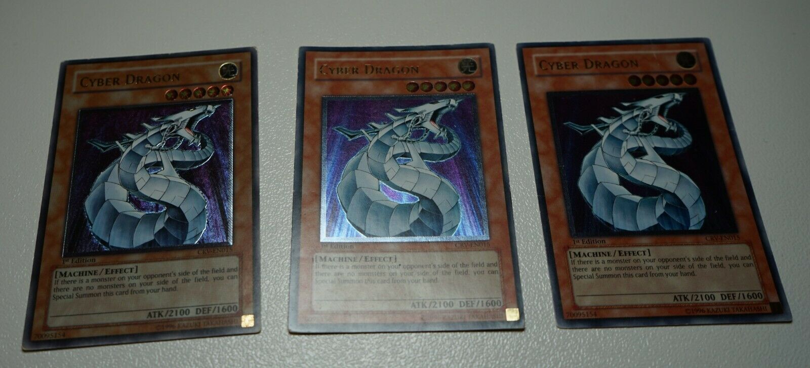 Yugioh! 3x Cyber Dragon CRV-EN015 ULTIMATE RARE 1st edition Playset ENGLISH